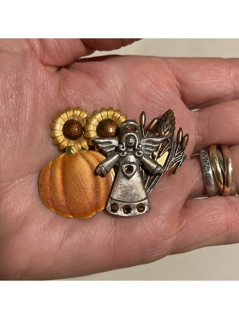 Vintage Thanksgiving Brooch Pin KENNETH COLE Harvest Angel Bronze Copper Pewter - Picture 2 of 8
